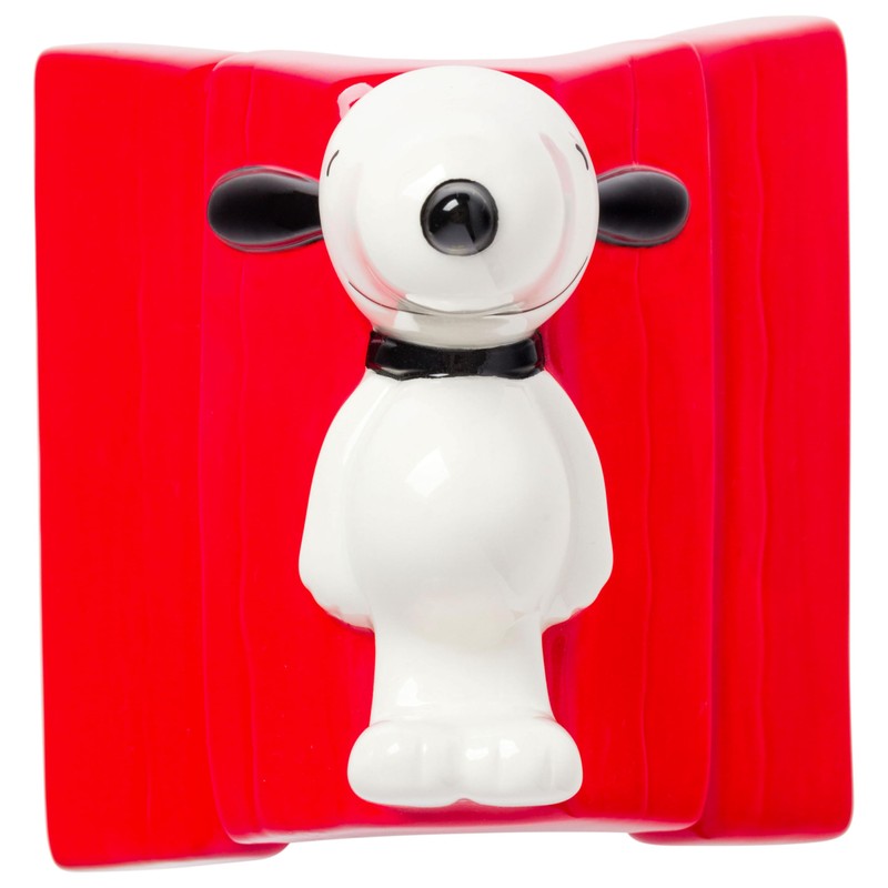 Silver Buffalo Peanuts Sculpted Ceramic Cookie Jar Featuring Snoopy and