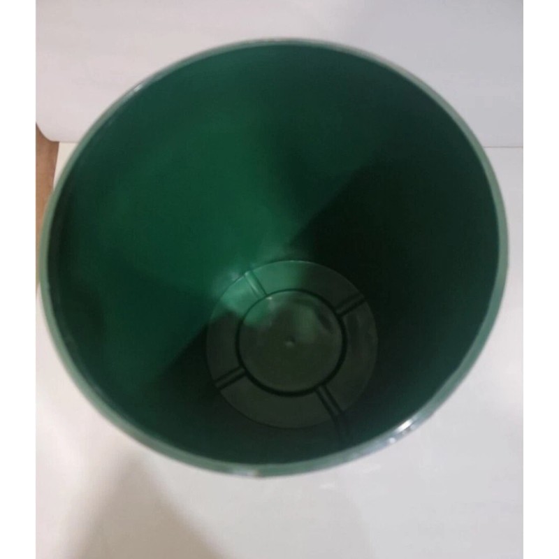 Southern Patio High Density Lightweight Resin planter 7.25 in