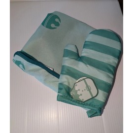 Target Kids Apron mitt Play Set Elf Green Bullseyes Playground Holiday Baking