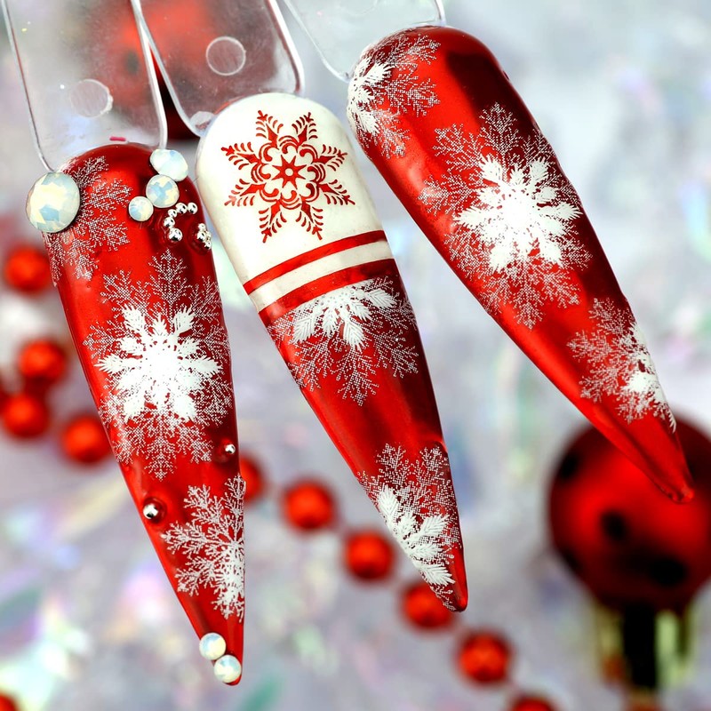 Fine pigments with small applicator sponge in practical pen shape