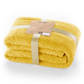 DecoKing Henry Cuddly Blanket, Soft, Fleece Microfibre Bedspread in Scandinavian Style, Mustard Yellow, 150 x 200 cm