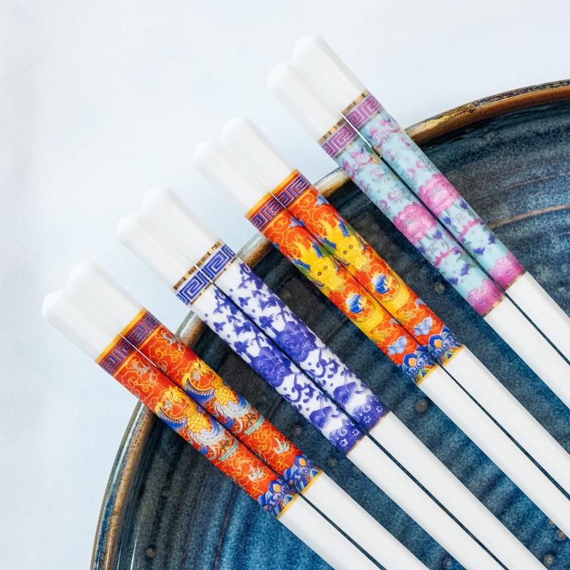 "Halten lenbenslang" Ceramic Chopsticks (10 Pairs) - Red Dragon Design