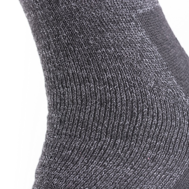 SealSkinz - Vented, Breathable and Quickdry, Knee Length Sock, Suitable
