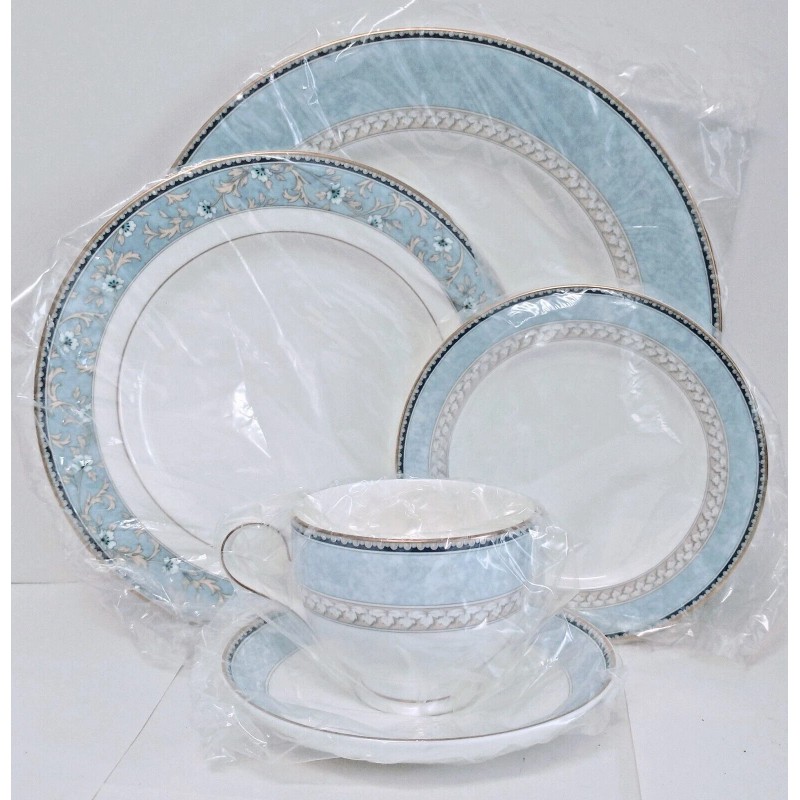 Noritake Alsatia New Lineage 5PC Place Setting Bone China 4758