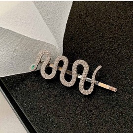 TseenYi Snake Hair Clips Silver Crystal Snake Hair Pins Snake Animals Hair Clips Bangs Side Clip Sparkly Rhinestone Hair Jewelry for Women and Girls(1pc)