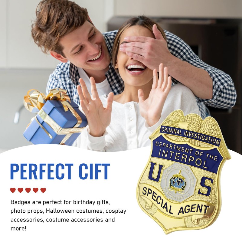 Opulent Shield-Design Cosplay Badge - Enameled Nickel-Brass with Catch Closure，Elegant