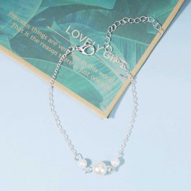 Yheakne Boho Tiny Pearl Bracelet Siler Three Pearl Chain Bracelet Freshwater Pearls Bead Bracelet Everyday Bracelet Minimalist Hand Chain Jewelry for Women and Girls Bridesmaid Gifts (Silver)