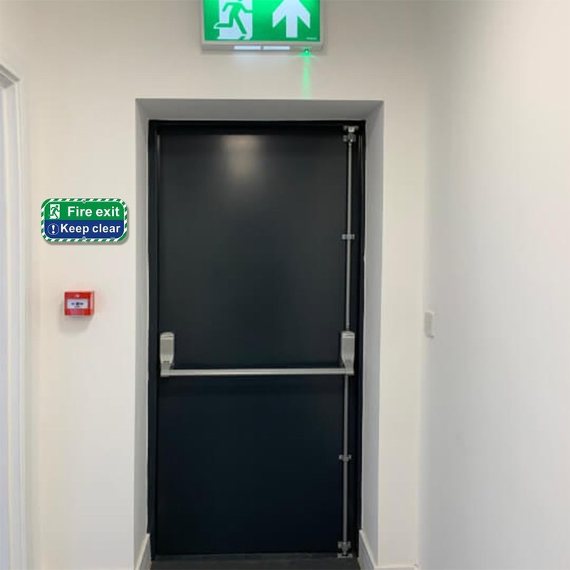 Fire Exit Keep Clear Signs Metal 30 x 15 cm