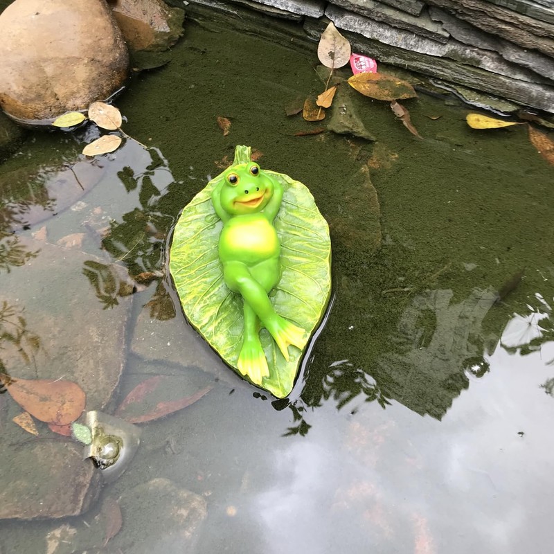 Ruerlity Floating Frog on Leaf for Garden Pond Decor Swimming