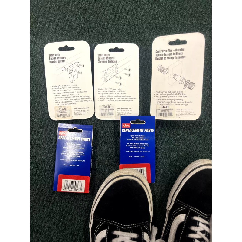 IGLOO Cooler 24011 Threaded Drain Plug Screw Cap Replacement Parts