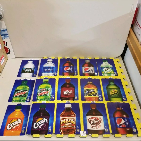 Dixie Narco (15) DIXIE NARCO 276HVV / 501E SODA VENDING