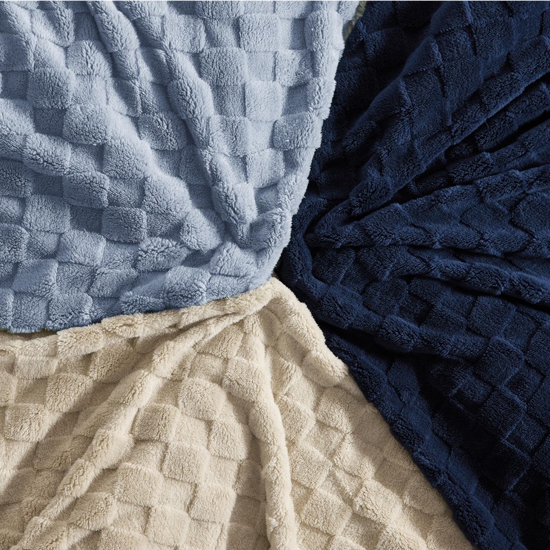 Bedsure Fleece Throw Blanket for Sofa - Soft Checkered Single