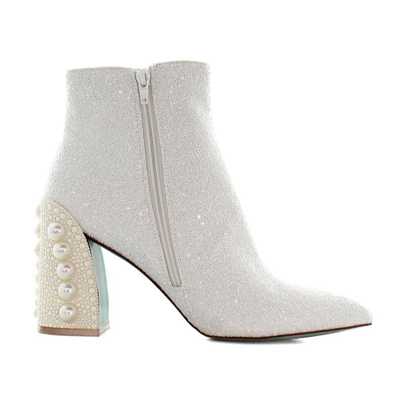 Betsey Johnson Women's Kasey Ankle Boot, White, 6