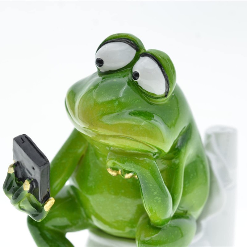 DOUBLETOP Creative Animals Frog Desktop Ornaments Bathroom Toilet Figure Fun
