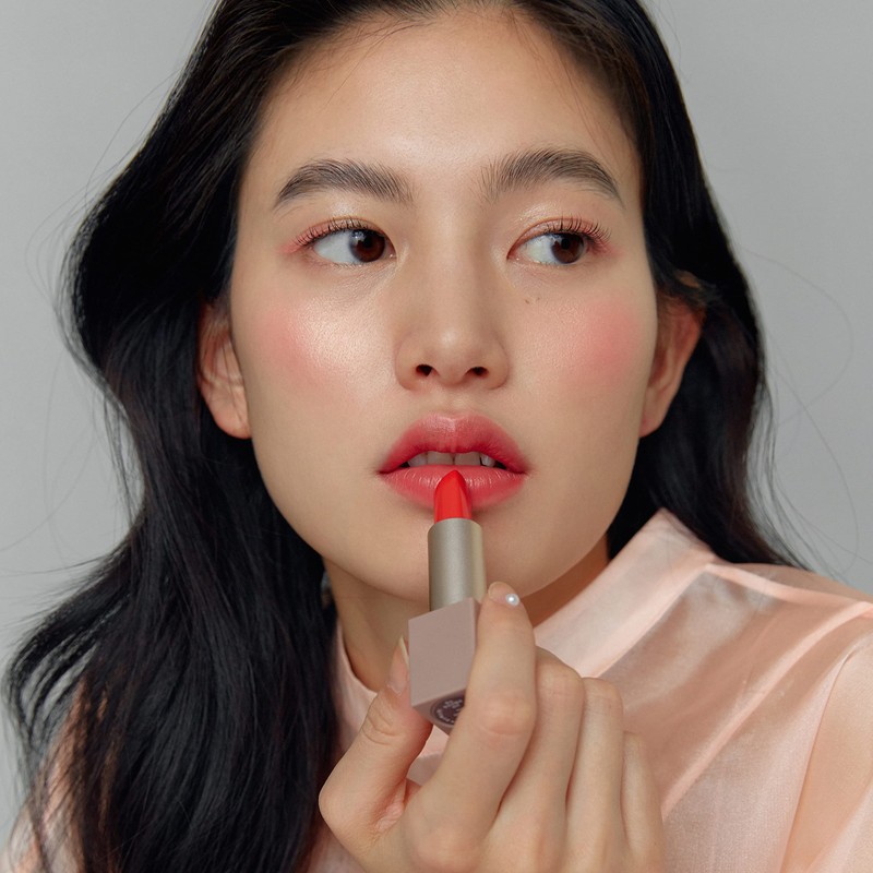 hince True Dimension Glow Cheek Powder