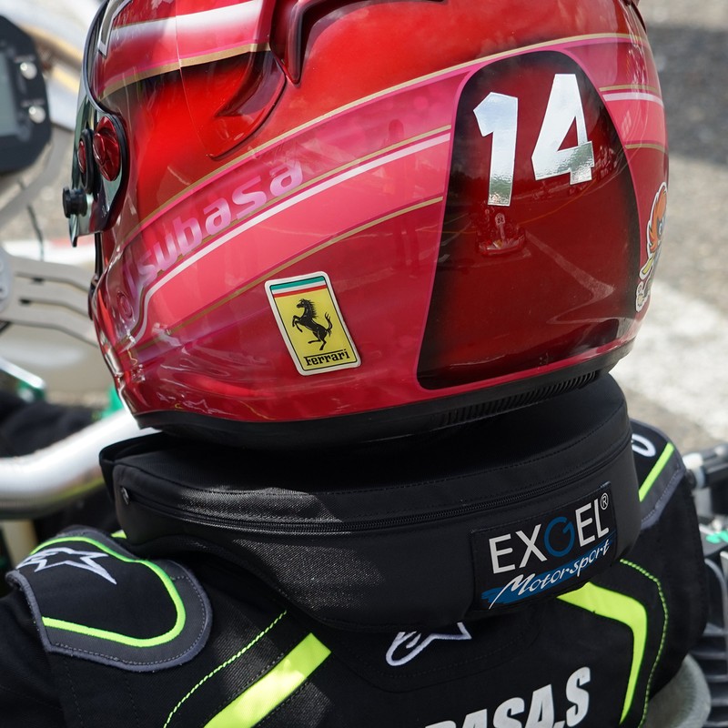 Exgel Neck Pad Neck Support 17 Junior Size AKK32J-BK