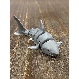 3D Printed - Articulating Flexi Great White Shark - High Quality Fine Print - Beautiful Display Piece for Any Decor!