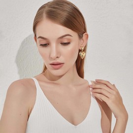 WOWORAMA Gold Heart Clip On Earrings for Women Polished Love Heart Clip On Earrings Double Heart Clip Drop Earings Heart Statement Clip On Earrings Valentines Gifts