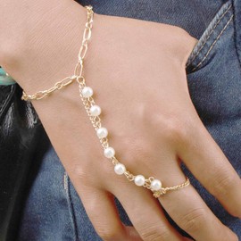 TseenYi Boho Pearl Slave Ring Bracelet Vintage Pearl Finger Bracelet Gold Pearl Finger Ring Bracelet Layered Pearl Hand Wrist Chain Handpiece Jewellery for Women and Girls Gifts, High-quality alloy