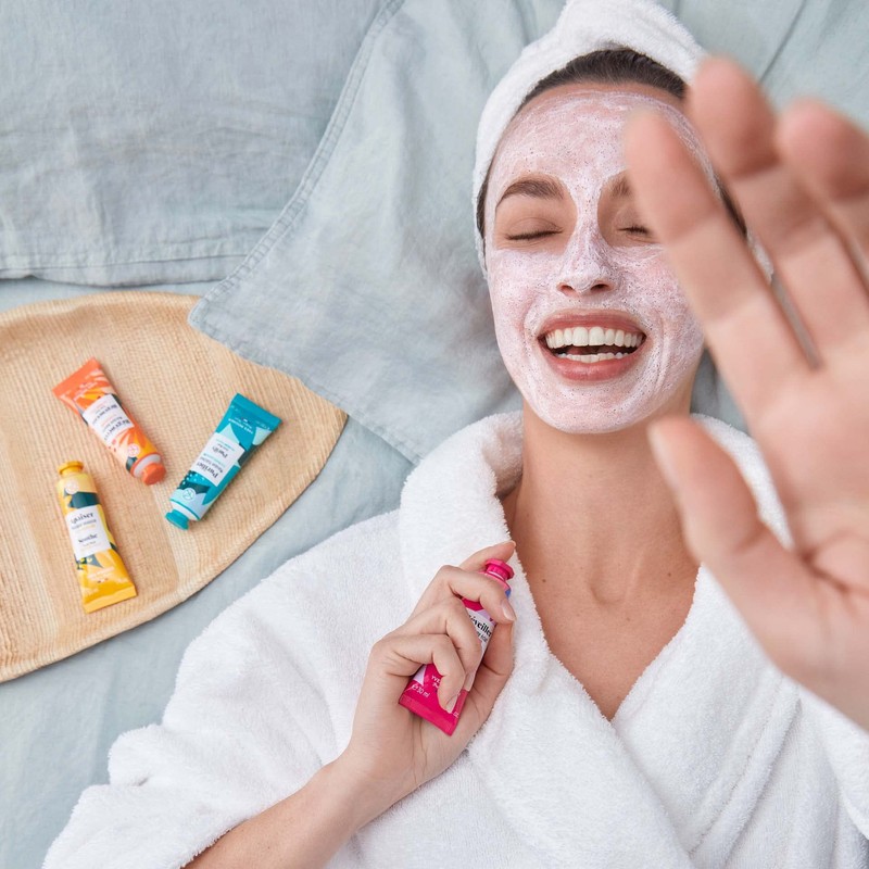 Yves Rocher Clarifying gel mask, clarifies the skin and deeply