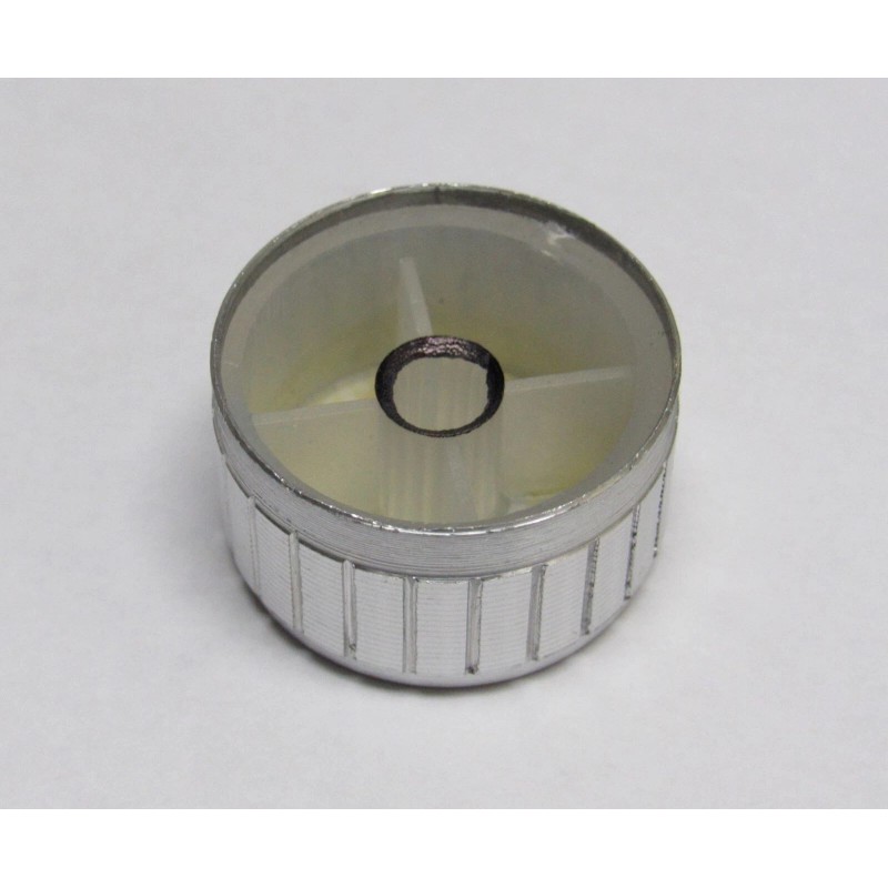 Russound Silver Knob & Almond Decora Wall Plate for 6mm