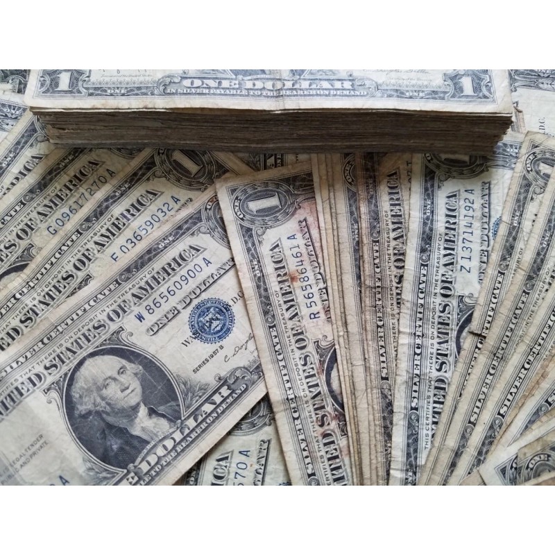 ONE (1) Well Circulated $1 Silver Certificates Note 1935 1957