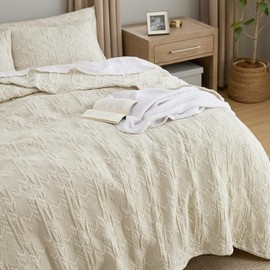 Bedsure Cotton Linen Queen Quilt Bedding Set - Knitted Air-Layer Breathable Cotton Coverlet, Lightweight Linen Comforter with 2 Pillow Shams, Chevron Jacquard Design Bedspread (Beige, 90"x96")