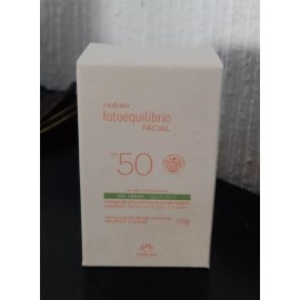 Natura Protector Facial En Gel Fps 50