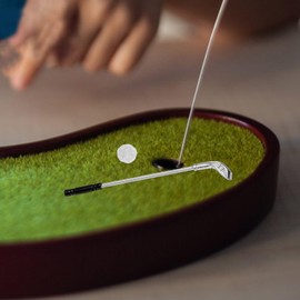 jojofuny 1 Set of Dollhouse Golfing Club, Miniature Golf Club Balls Set, Miniature Golf Clubs, Mini Golf Club Model Toys, for 1:12 Scale Dollhouse Decorations