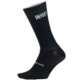 DEFEET Evo Jet Aero Crew Sock | Wind-Tunnel Engineered For Maximum Aerodynamic Gains | Black | X-Large