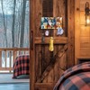 DELORIGIN Wolf Key Holder Wall Mounted Wooden Keys Racks Storage