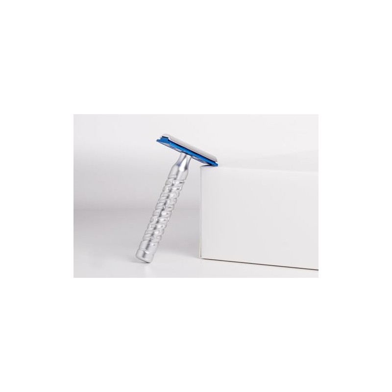 The Goodfellas' smile Styletto Shadow Blue Safety Razor