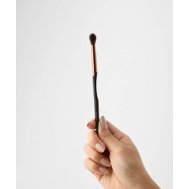 Luxie 702 Tapered Blending Eye