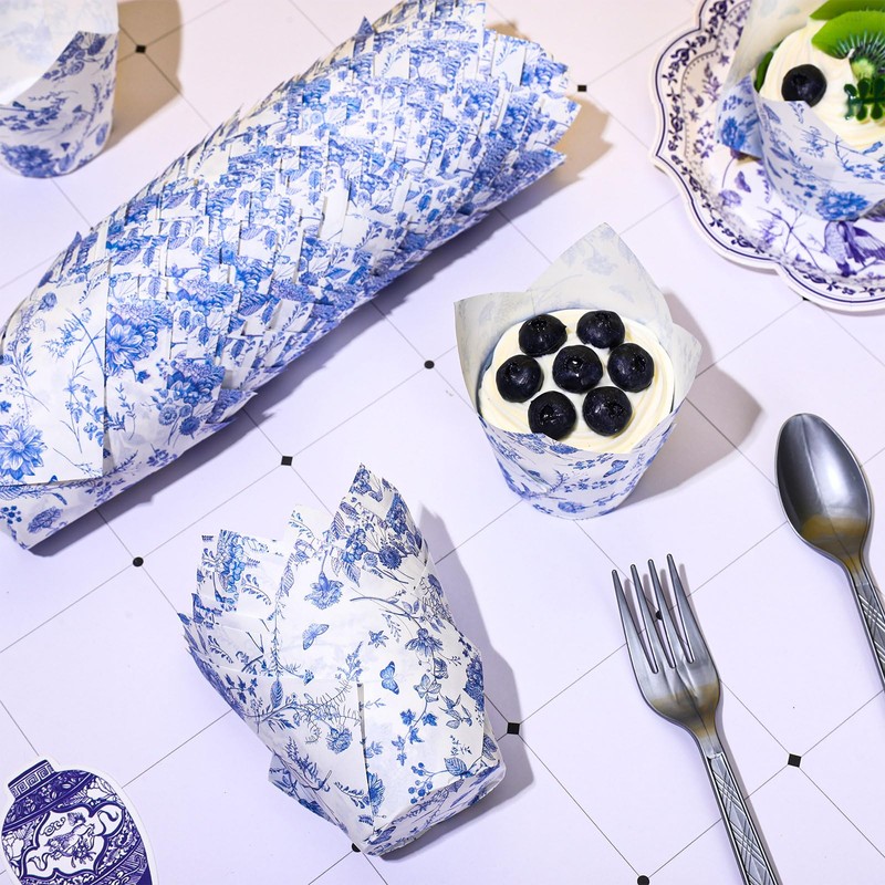 Whaline 200Pcs Blue and White Floral Cupcake Liners Chinoiserie Muffin