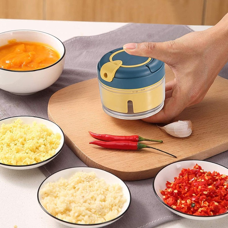 Cisixin Manual Garlic Press, Portable Garlic Crusher, Mini Onion Cutter