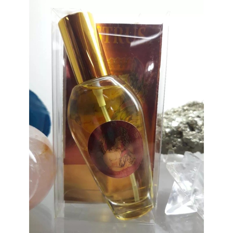 ESTRUS PERFUME by Migene Gonzalez Wippler tm.