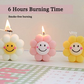 Mewealth Smiley Candles Gifts for Women, Soy Wax Aromatherapy Candle, Room Decor Cute Flower Shaped Scented Candles, Aesthetic Decorative (Peach Oolong Tea, 3 Inch)