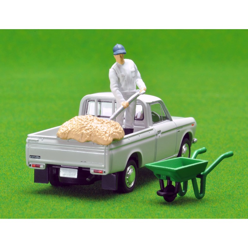 Tomica Limited Vintage LV-195c Datsun Truck 1300 Deluxe White with