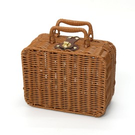 Wicker Picnic Basket, Decorative Prop Suitcase Vintage Storage Hamper Makeup Organizer, Metal Lock Rattan Storage Box with Handles for Sundries Travel Camping and Outdoor Party (Small)