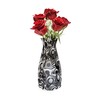 MODGY Collapsible and Expandable Plastic Vase (Werd)