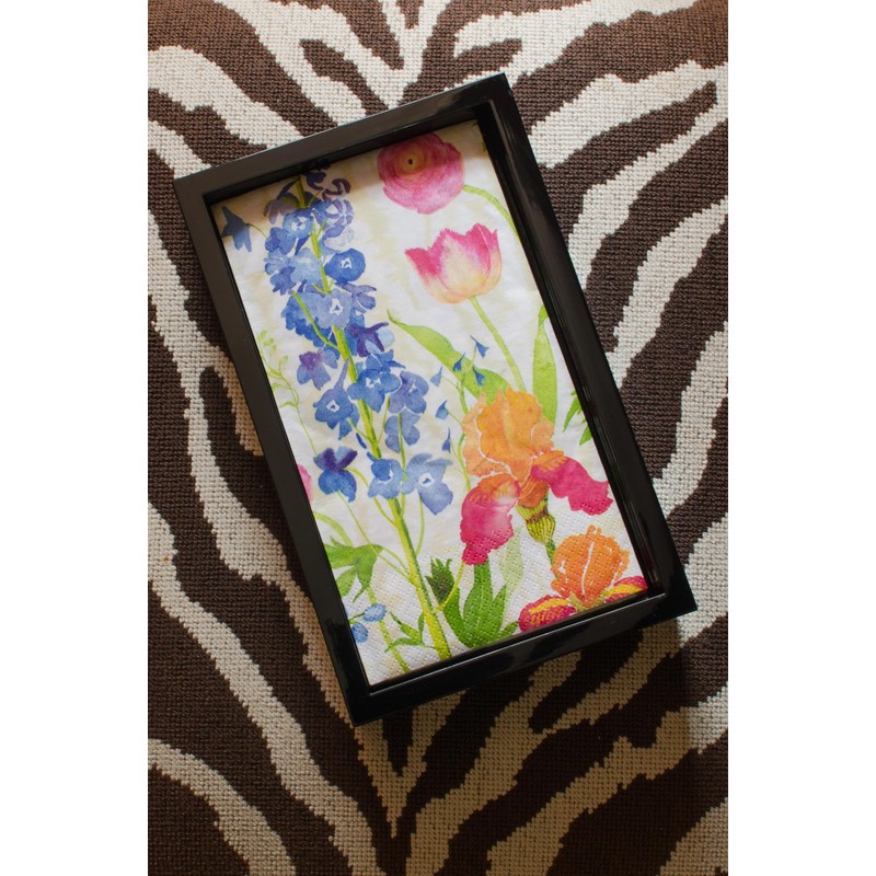 Caspari Summer Garden Paper Guest Towel Napkins in White, 15