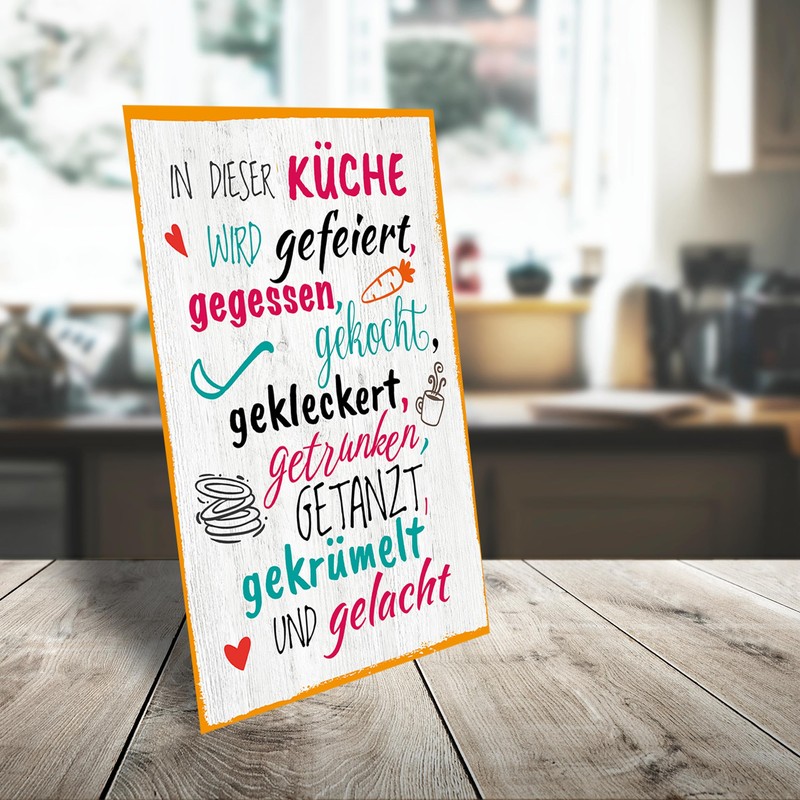 In dieser Küche wird gefeiert - Home Sign with Quote