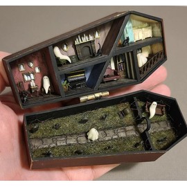 Coming to you - Haunted coffin miniature dollhouse with little ghosts inside