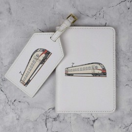 Azeeda 'Modern Tram' Passport Cover & Luggage Tag Travel Set (PA00029658)