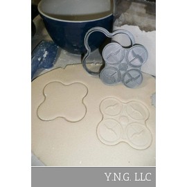 DRONE UNMANNED AIRCRAFT 2 PIECE COOKIE CUTTER AND STAMP MADE IN USA PR2039