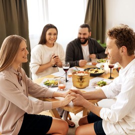 3 Wicks Apple&Cinnamon Scented Candle for Home, Large 20oz Natural Soy Wax Stress Relief Aromatherapy Candle Set in Heavy Gold Pot for Backyard Gathering Camping Picnic Table Decoration Christmas Gift