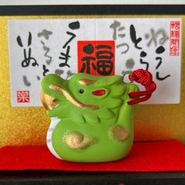 Yakushigama Chinese Zodiac Sign, Fukushi Fuku, Juju Zodiac Tiered Ornaments (Earthbells, Small)