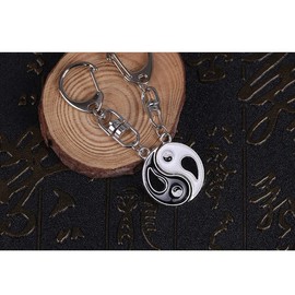 YALLNASL Couples Gifts Keychains for Boyfriend and Girlfriend Matching Yin Yang Keychain 2 Piece Couple Gifts for Husband Wife Anniversary Christmas Gift for Best Friends BFF Bestie