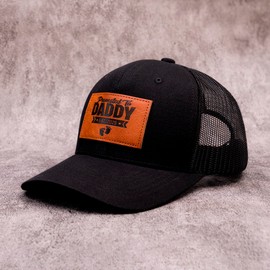 Promoted to Daddy Est. 2025 Hat, Baby Gift for New Daddy, Perfect New Father Gift First Dad Hat, Fathers Day Birthday Gifts for 1st Papa Trucker Baseball Cap Black