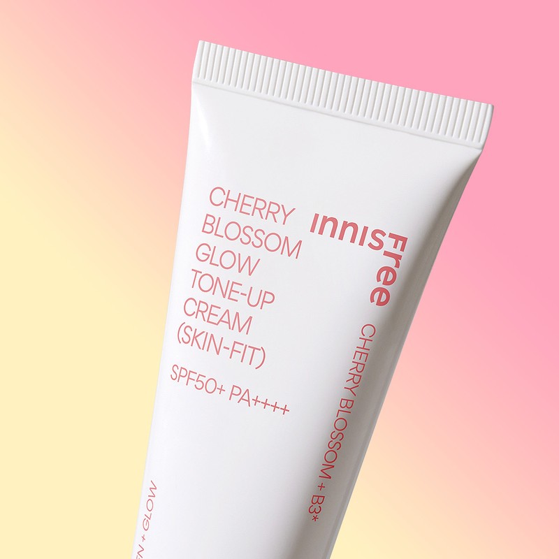 Innisfree Cherry Blossom Glow Skin Fit Tone Up Cream 50mL